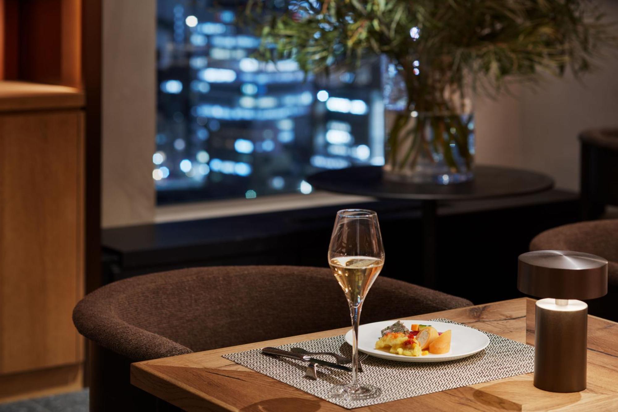 Rihga Royal Hotel Osaka, Vignette Collection By Ihg Zewnętrze zdjęcie Restaurant