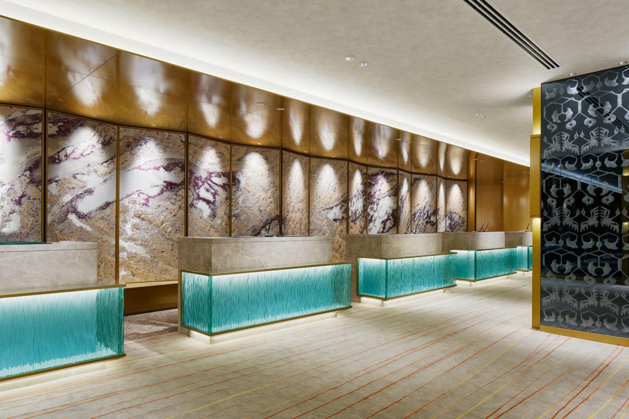 Rihga Royal Hotel Osaka, Vignette Collection By Ihg Zewnętrze zdjęcie The lobby of the hotel