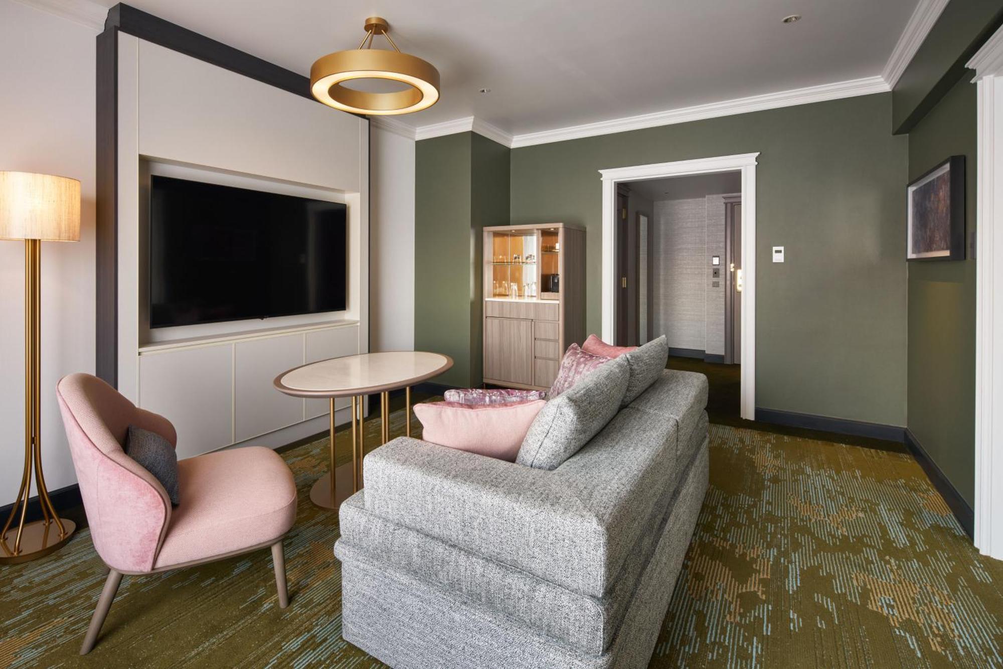 Rihga Royal Hotel Osaka, Vignette Collection By Ihg Zewnętrze zdjęcie A suite at the hotel
