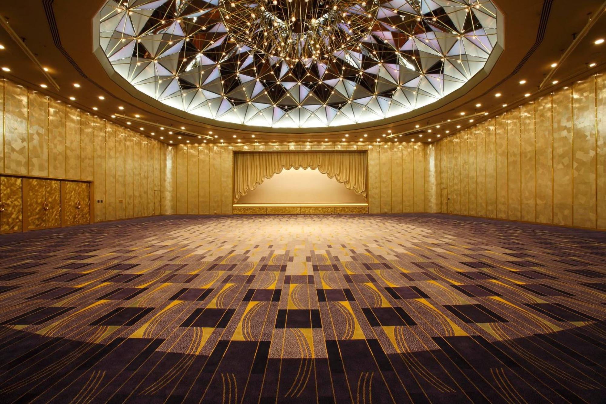 Rihga Royal Hotel Osaka, Vignette Collection By Ihg Zewnętrze zdjęcie The ballroom